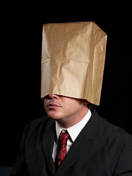 Should you breathe into a paper bag when having a panic attack? (4 points explained)