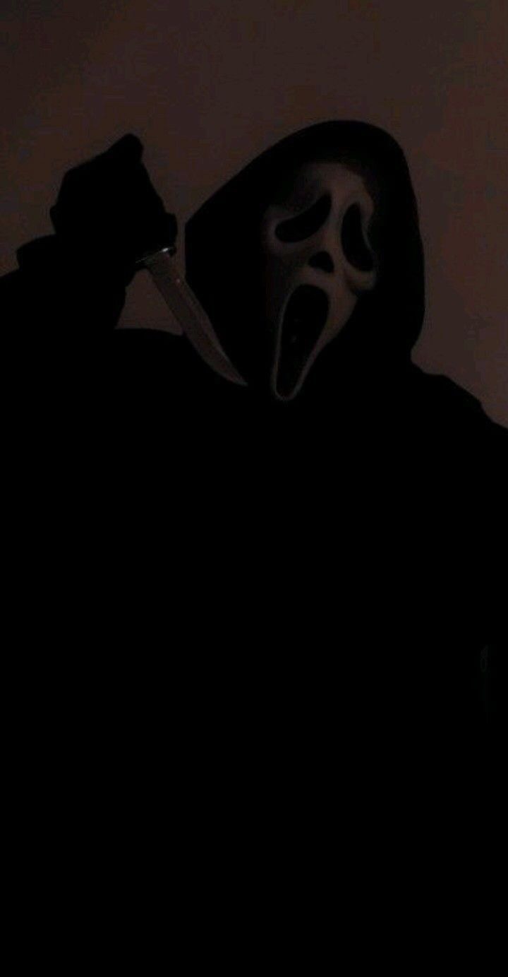 Why Does Ghostface Use a Knife?&nbsp;(Explained)