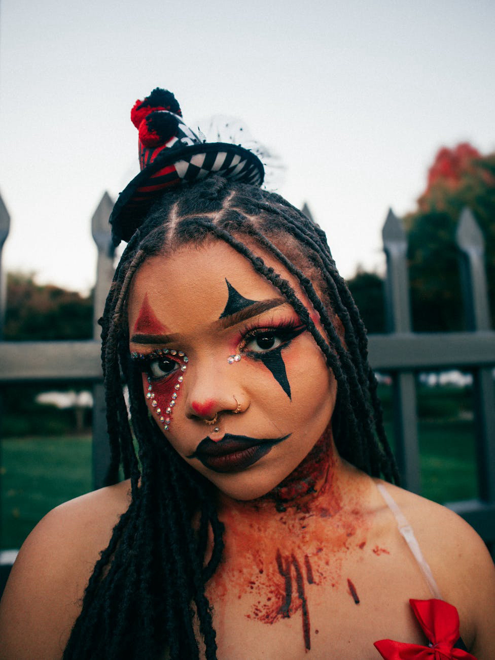 Why Do People Show 2 Different Sides? (An Explanation In&nbsp;Psychology)