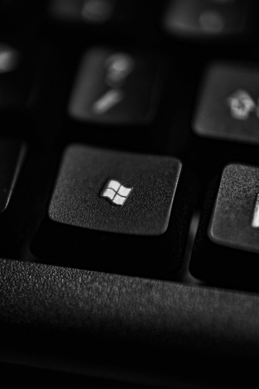 Why do businesses use Microsoft Office? (Explained)